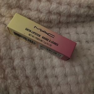 MAC LIMITED EDITION LIPSTICK